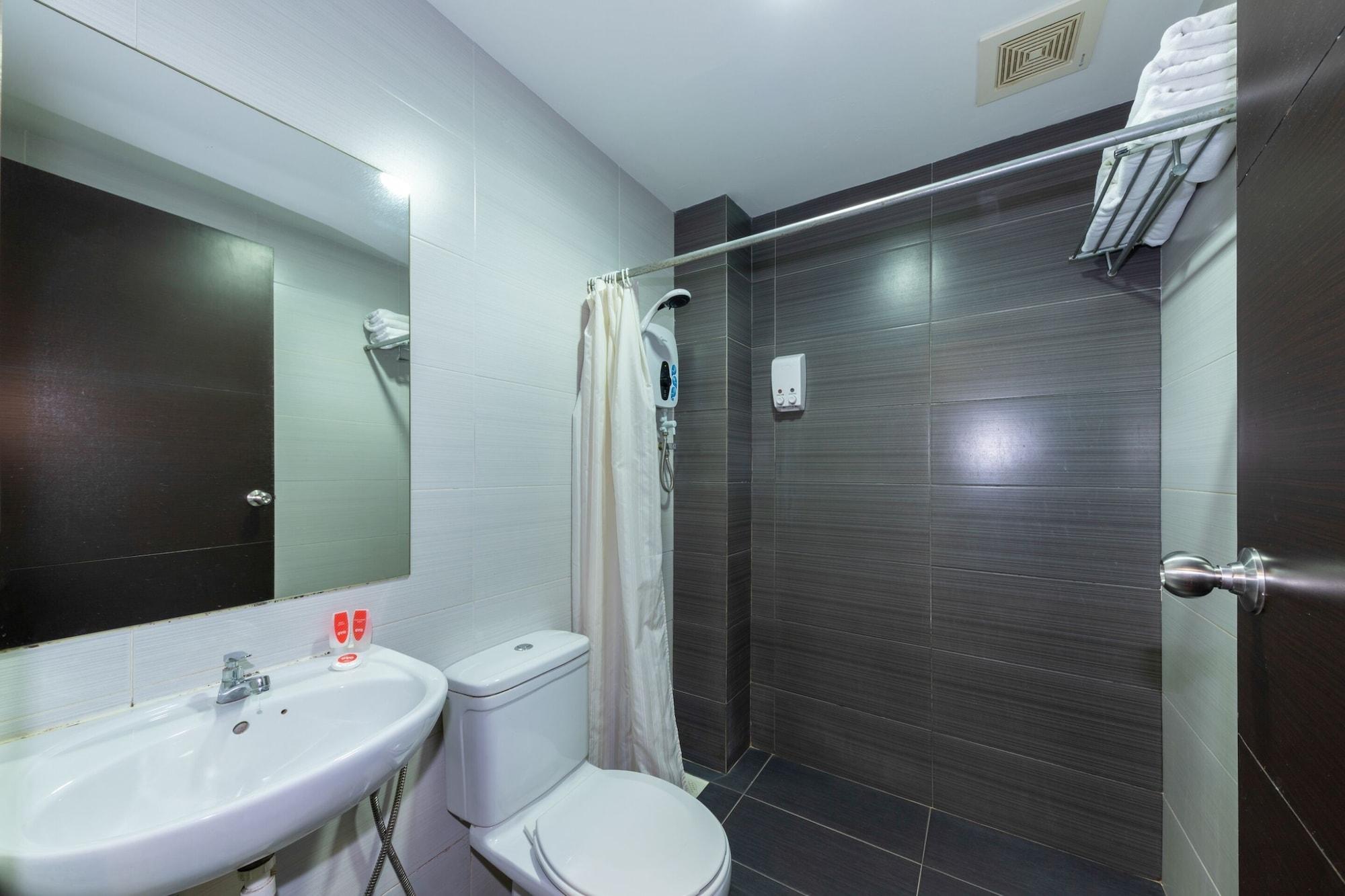 Oyo 430 Oak Valley Boutique Hotel Johor Bahru Eksteriør billede